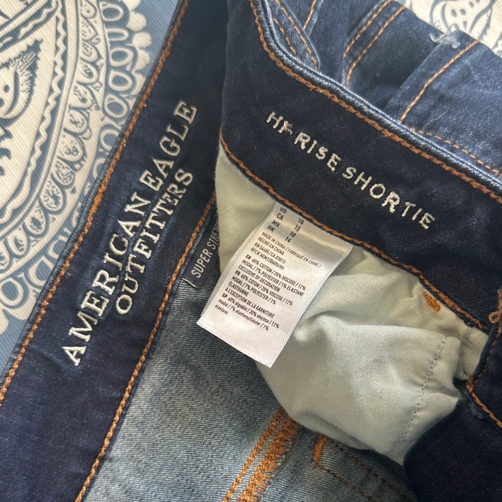 American Eagle Outfitters Women's Dark Blue Jean Shorts - Picture 3 of 4